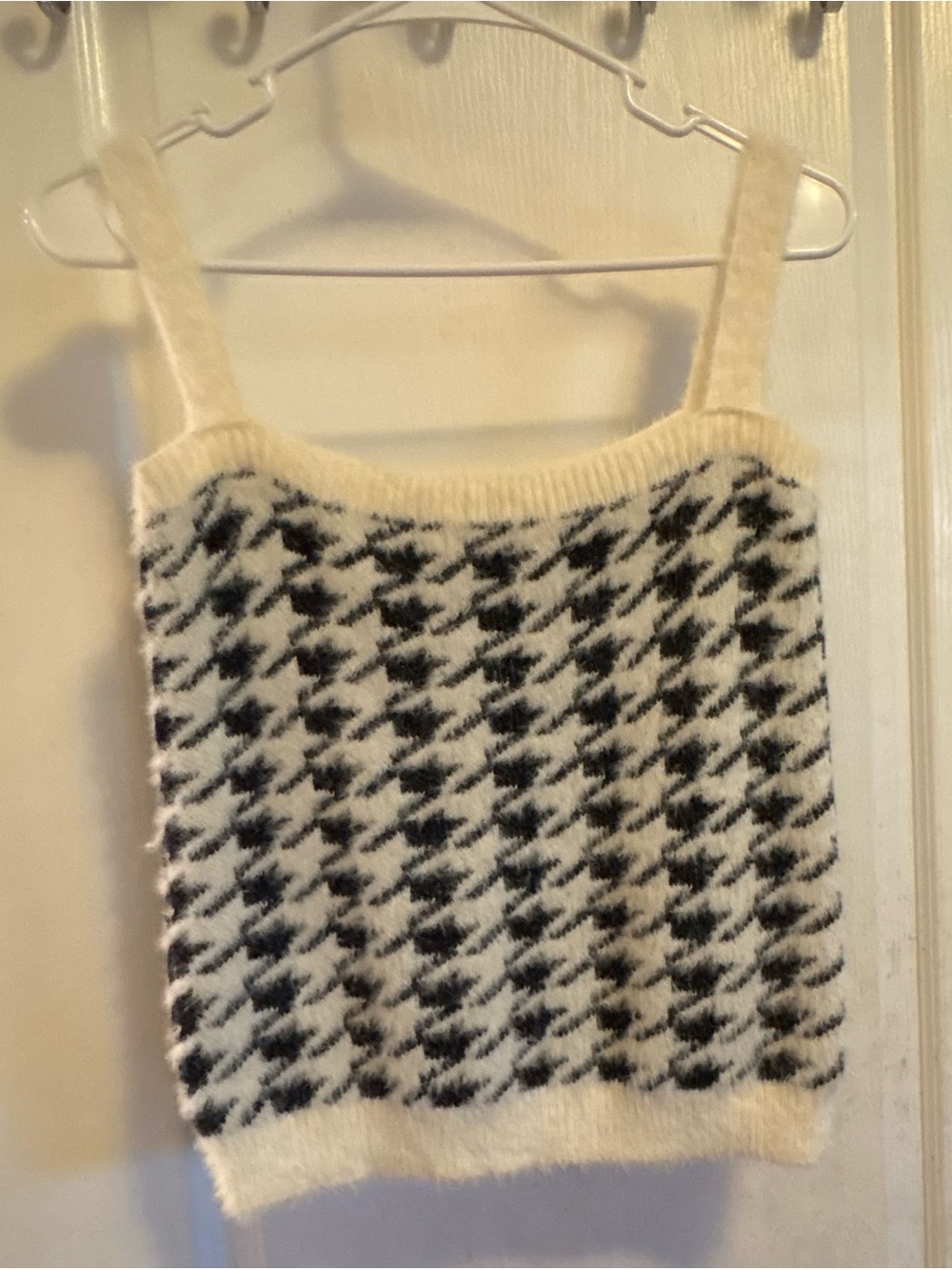 Houndstooth Knit Tank Top in Cream and Black